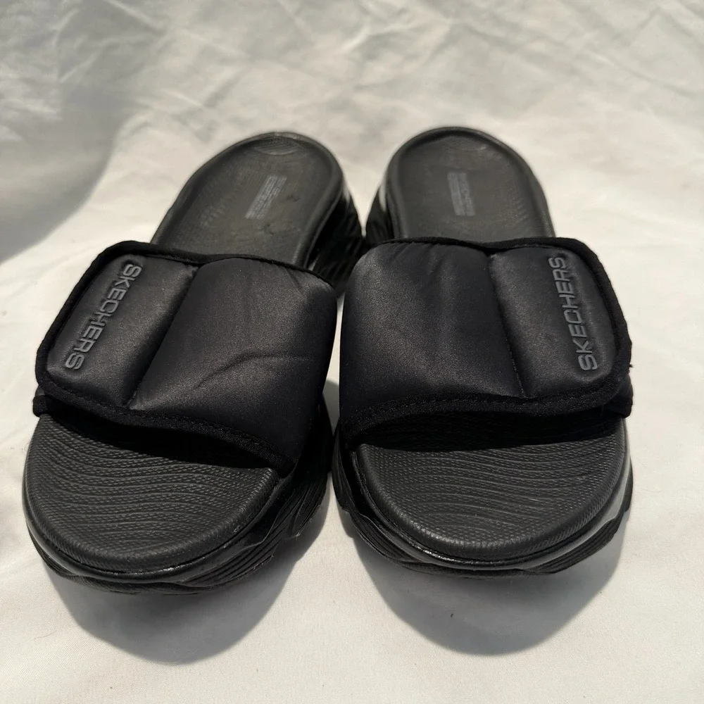 Skechers Black Slide Sandals Wedge Comfort‎ Adjustable Strap Hook & Loop Logo